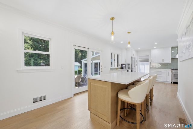 97 Meadowpark Avenue North, Stamford, CT 06905