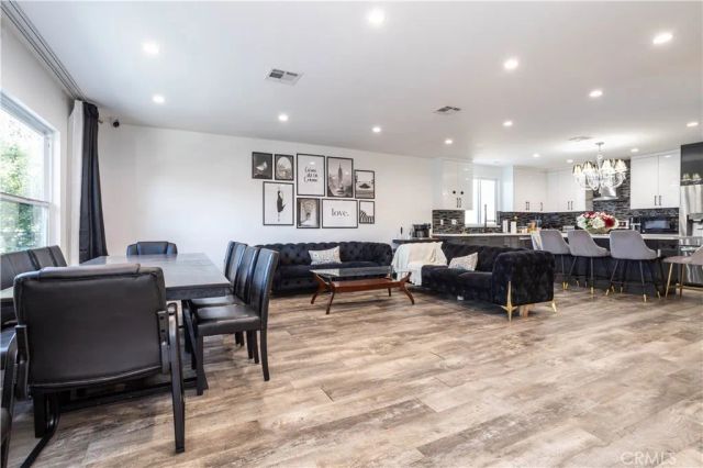 6424 Densmore, Van Nuys, CA 91406