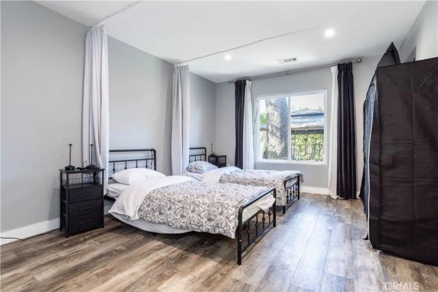 6424 Densmore, Van Nuys, CA 91406