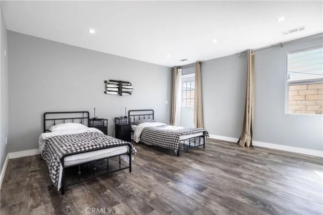 6424 Densmore, Van Nuys, CA 91406