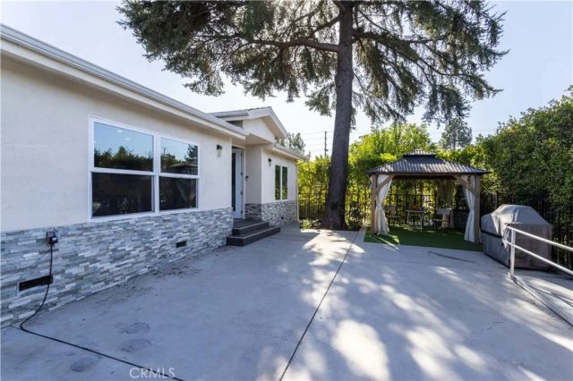 6424 Densmore, Van Nuys, CA 91406