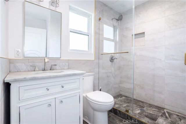 6424 Densmore, Van Nuys, CA 91406