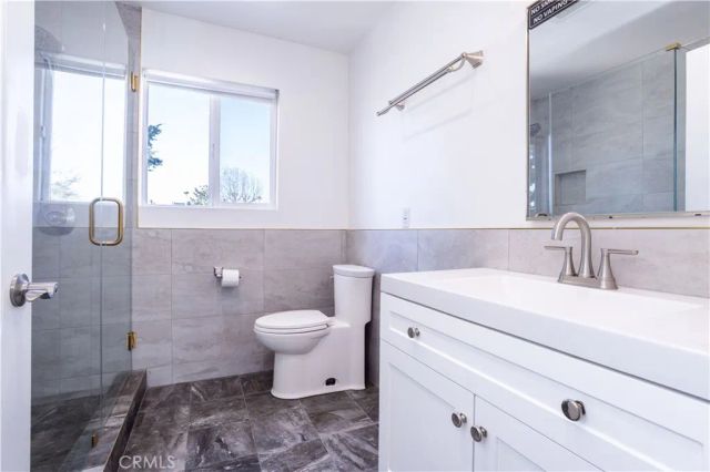 6424 Densmore, Van Nuys, CA 91406