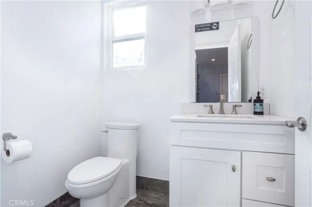 6424 Densmore, Van Nuys, CA 91406