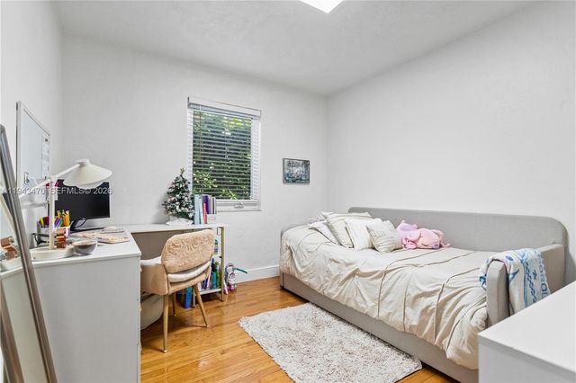 2498 SW 19th Ter, Miami, FL 33145