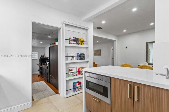 2498 SW 19th Ter, Miami, FL 33145