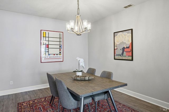 925 Pinot Noir Way, Windsor, CA 95492