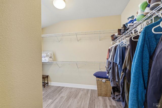 925 Pinot Noir Way, Windsor, CA 95492