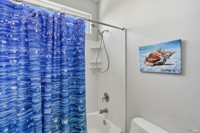 925 Pinot Noir Way, Windsor, CA 95492