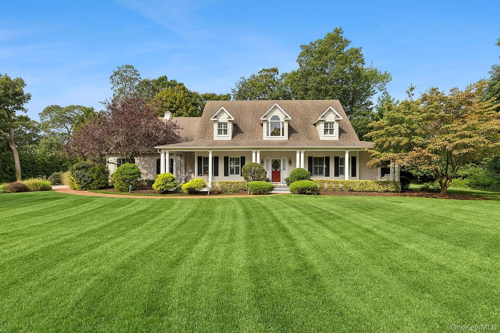 230 Willis Creek Drive, Mattituck, NY 11952
