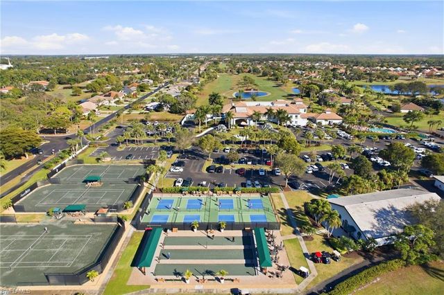 9129 Spanish Moss WAY, Bonita Springs, FL 34135