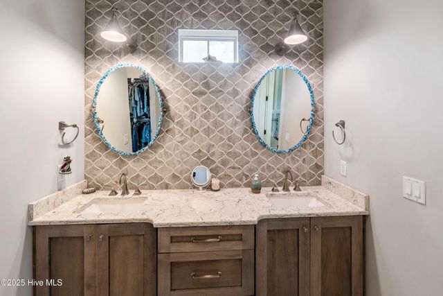 3688 Emerson Drive, Southport, NC 28461