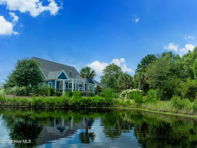 3688 Emerson Drive, Southport, NC 28461