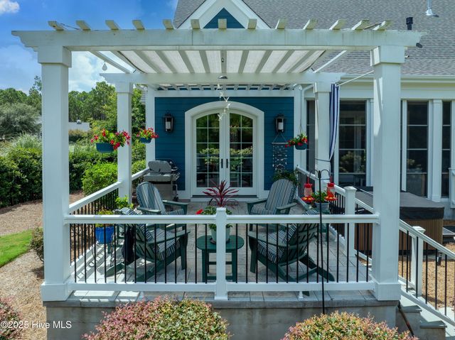 3688 Emerson Drive, Southport, NC 28461