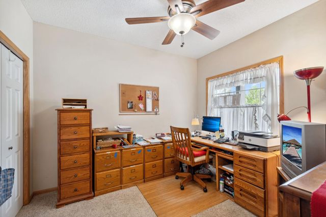 17830 Glasgow Way, Lakeville, MN 55044