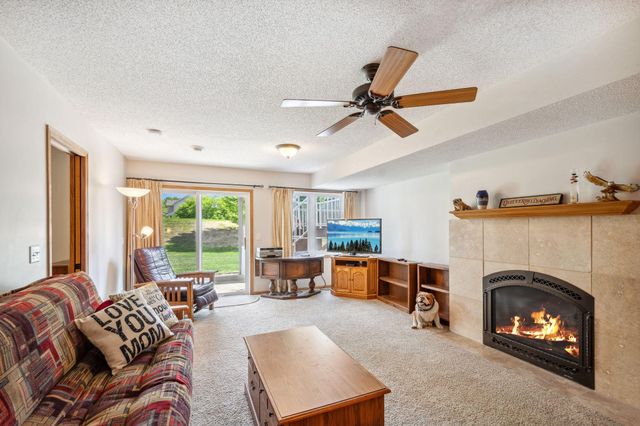 17830 Glasgow Way, Lakeville, MN 55044