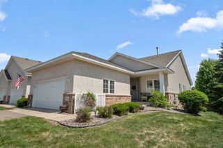 17830 Glasgow Way, Lakeville, MN 55044