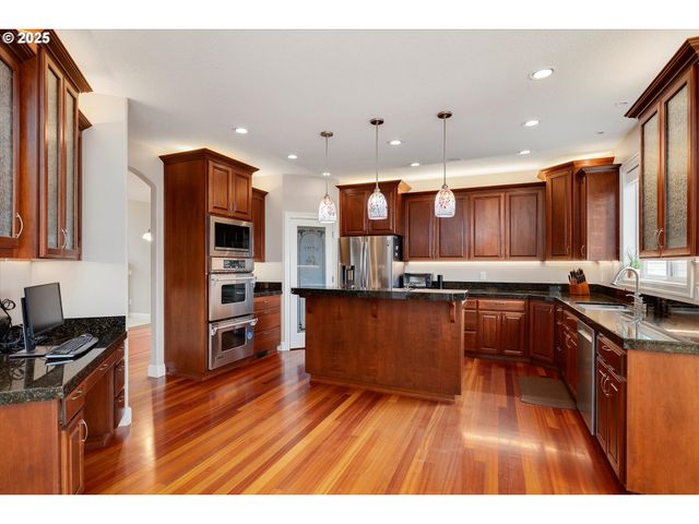 620 INVERNESS Ct, Salem, OR 97306