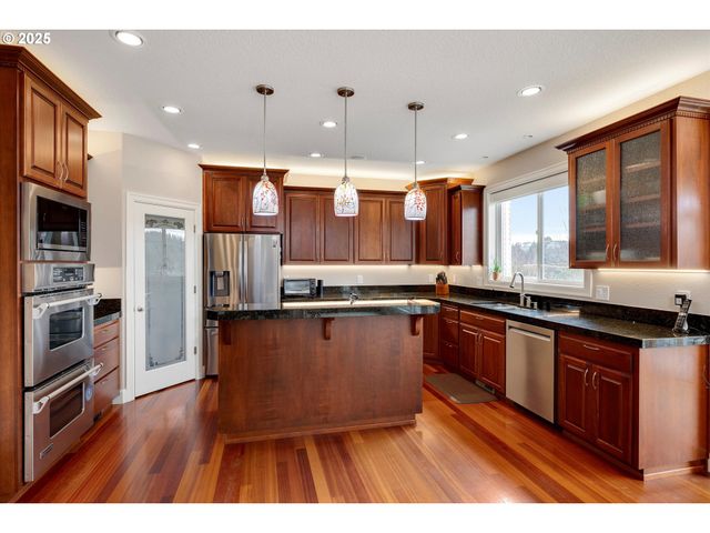 620 INVERNESS Ct, Salem, OR 97306