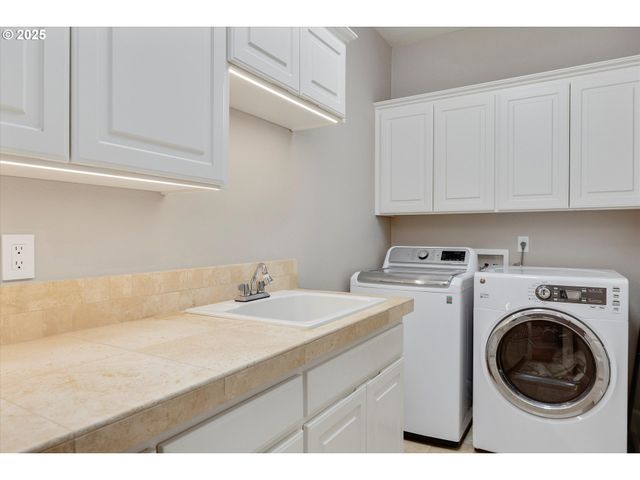 620 INVERNESS Ct, Salem, OR 97306