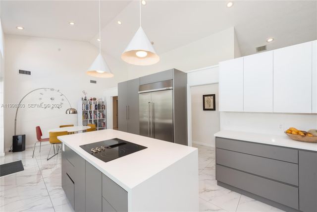 8001 SW 160th St, Palmetto Bay, FL 33157