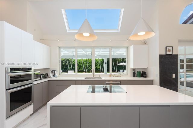 8001 SW 160th St, Palmetto Bay, FL 33157