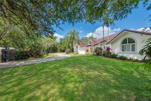 8001 SW 160th St, Palmetto Bay, FL 33157