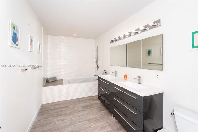 8001 SW 160th St, Palmetto Bay, FL 33157