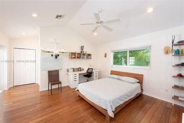 8001 SW 160th St, Palmetto Bay, FL 33157