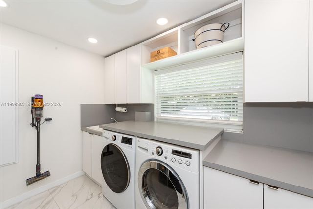 8001 SW 160th St, Palmetto Bay, FL 33157