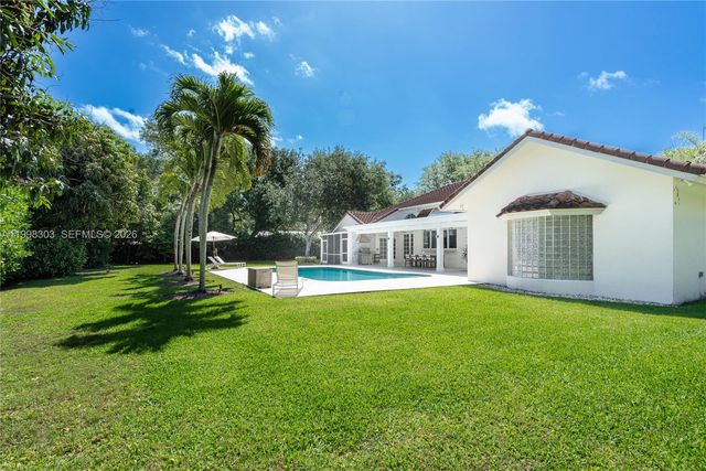 8001 SW 160th St, Palmetto Bay, FL 33157