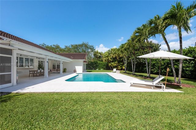 8001 SW 160th St, Palmetto Bay, FL 33157