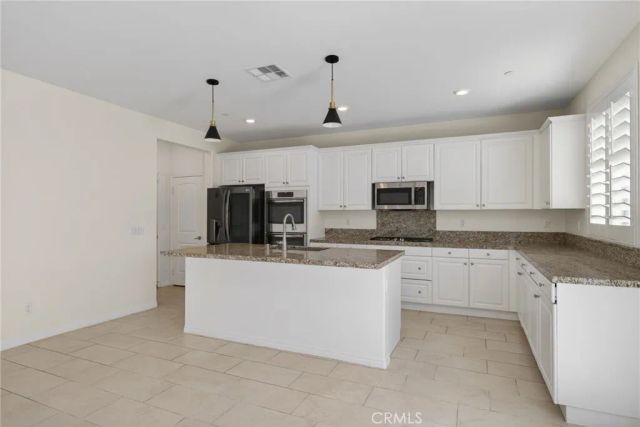 19435 Fortunello Avenue, Riverside, CA 92508