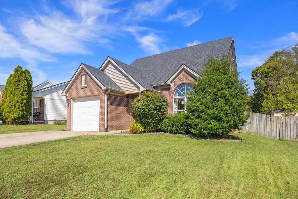 110 Lovett Pk Lane, Georgetown, KY 40324