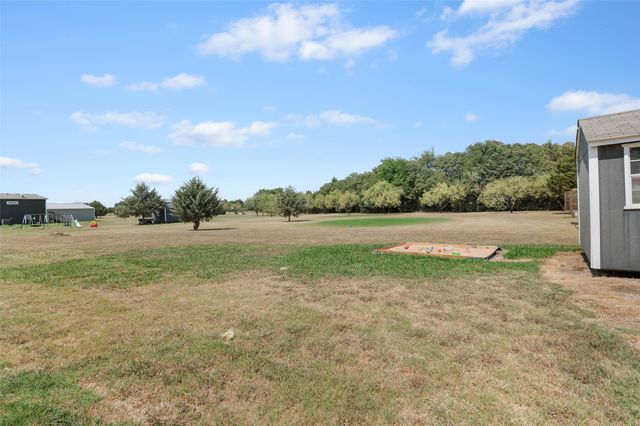 2135 County Road 176, Whitesboro, TX 76273