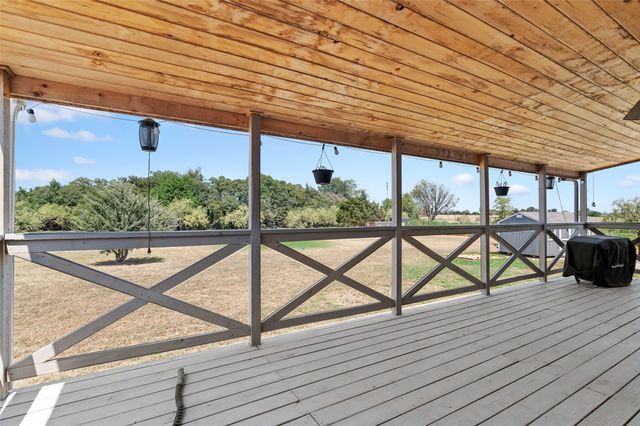 2135 County Road 176, Whitesboro, TX 76273