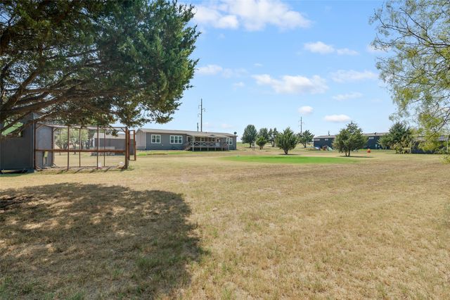 2135 County Road 176, Whitesboro, TX 76273