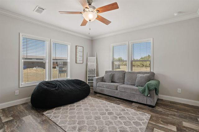 2135 County Road 176, Whitesboro, TX 76273