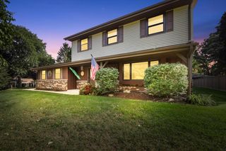 3003 W Grange AVENUE, Greenfield, WI 53221