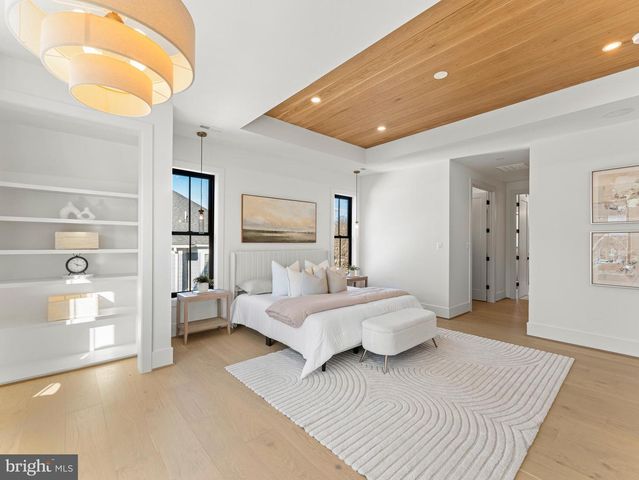 406 DOVE CIR SW, Vienna, VA 22180