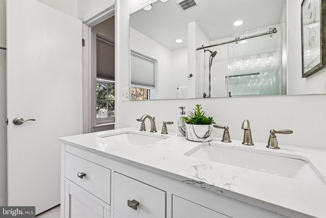 5504 FALMEAD RD, Fairfax, VA 22032
