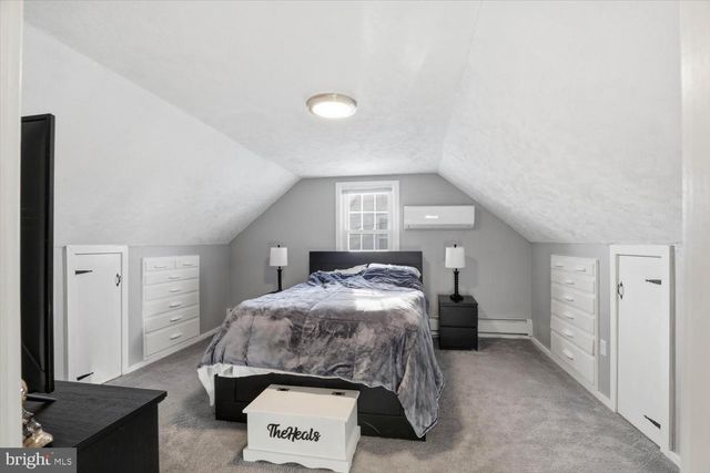 141 E HUMMELSTOWN ST, Elizabethtown, PA 17022