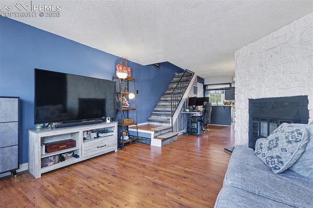 3319 Queen Anne Way, Colorado Springs, CO 80917