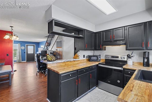 3319 Queen Anne Way, Colorado Springs, CO 80917