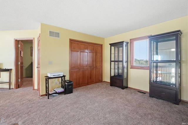 7505 Black Road, New Haven, IN 46774