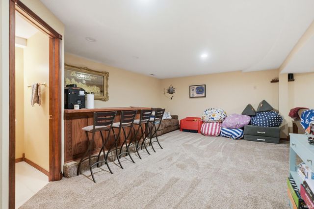 7505 Black Road, New Haven, IN 46774
