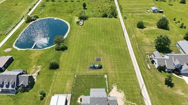 7505 Black Road, New Haven, IN 46774