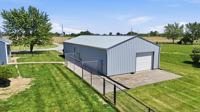 7505 Black Road, New Haven, IN 46774