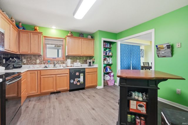 7505 Black Road, New Haven, IN 46774