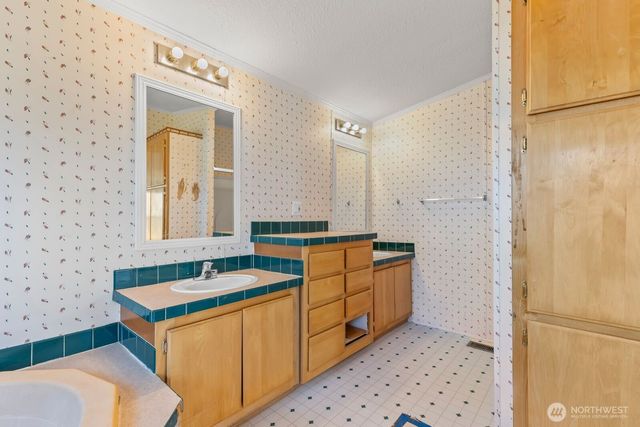 4716 E 4.7 Road NE, Moses Lake, WA 98837
